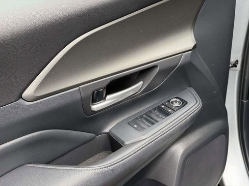 Used 2025 Toyota Grand Highlander AWD image 18