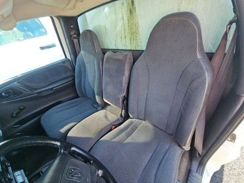 Used 2000 Dodge Dakota 2WD Regular Cab image 2