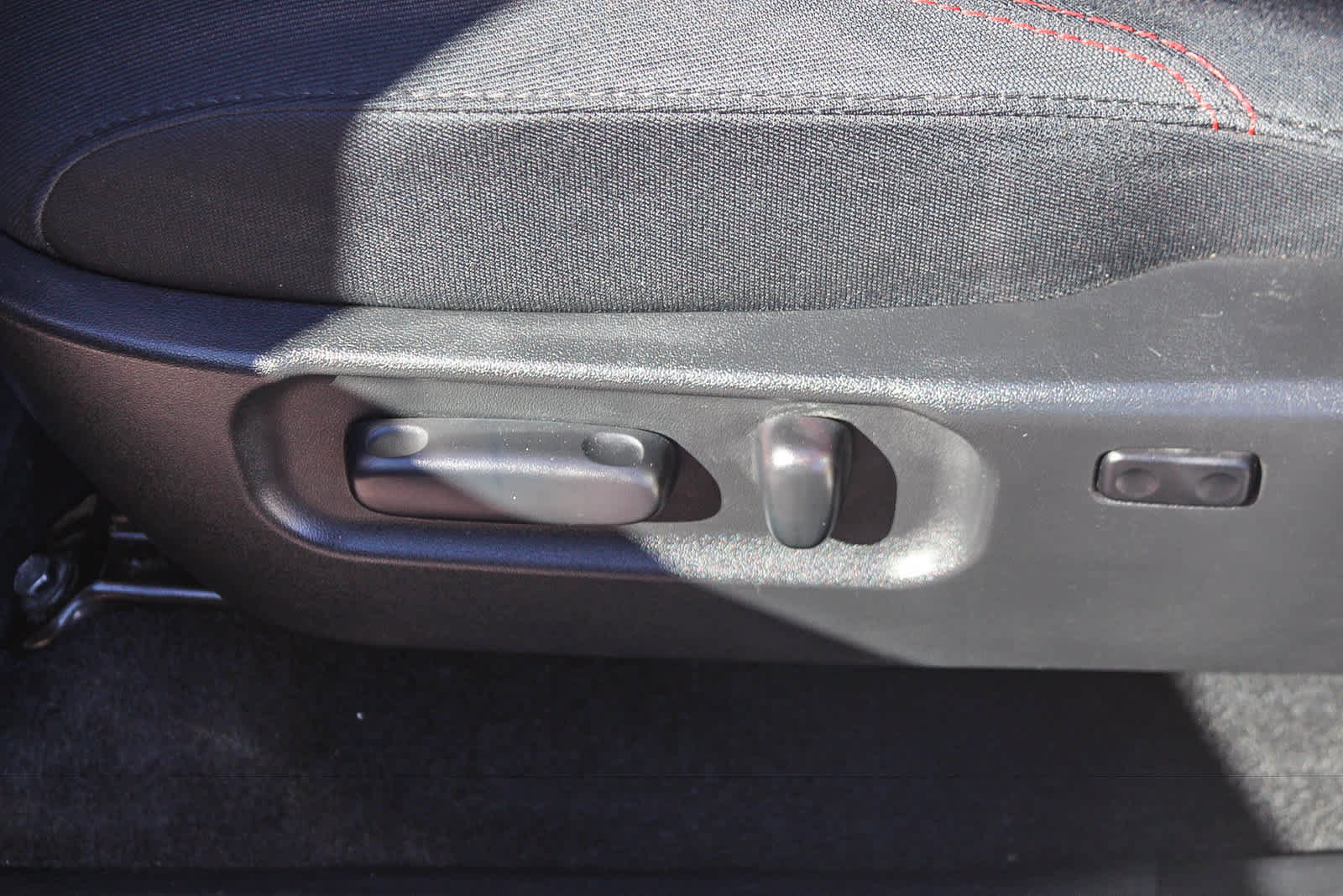 Used 2022 Toyota Tacoma SR5 RWD image 27