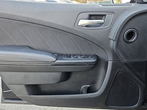 Used 2023 Dodge Charger R/T w/ Blacktop Package image 13