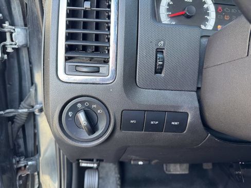 Used 2009 Ford Escape Limited image 13