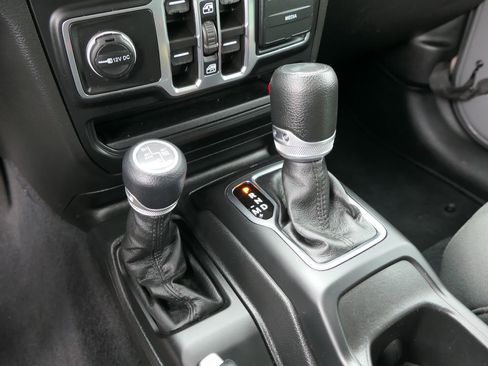 Used 2023 Jeep Wrangler Unlimited w/ 8.4" Radio Group AWD/4WD image 22