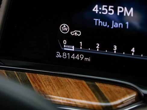 Used 2021 Cadillac Escalade Sport Platinum w/ LPO, ONYX Package image 16