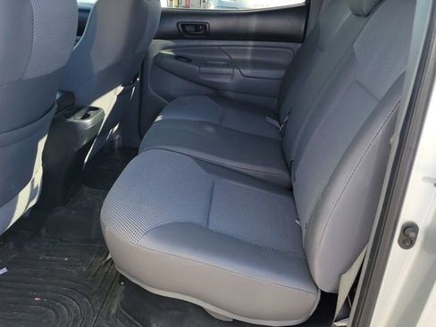Used 2013 Toyota Tacoma 4x4 Double Cab w/ TRD Off-Road Pkg image 8