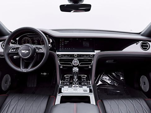 Used 2022 Bentley Flying Spur V8 AWD/4WD image 67