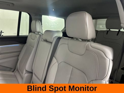 Used 2021 Jeep Grand Cherokee L Overland AWD/4WD image 26