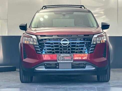 New 2026 Nissan Pathfinder Platinum AWD/4WD image 8