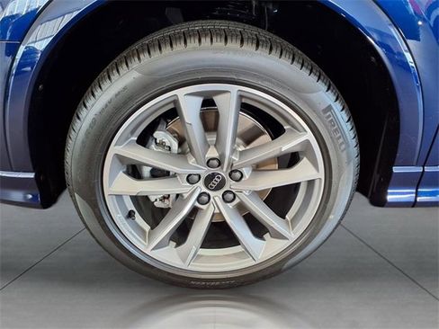 New 2025 Audi Q3 2.0T Premium image 5