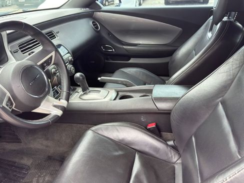 Used 2010 Chevrolet Camaro LT w/ RS Package RWD image 10