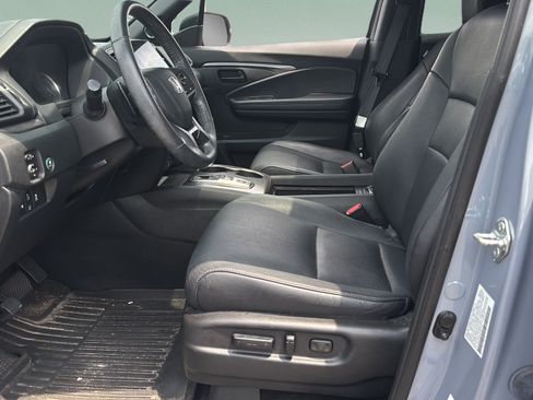 Used 2023 Honda Passport EX-L image 9