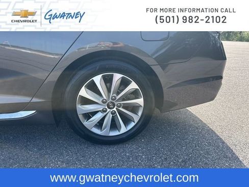 Used 2017 Hyundai Sonata Sport image 10