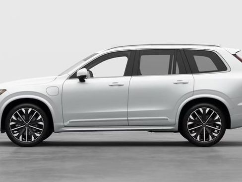 New 2026 Volvo XC90 T8 Ultra w/ Protection Package Premier AWD/4WD image 2