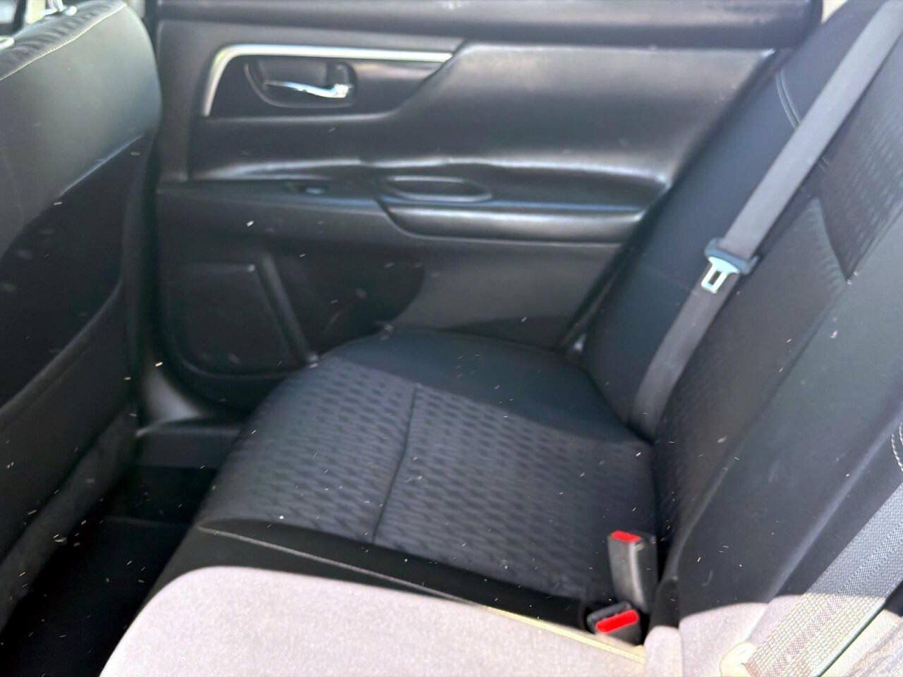 Used 2017 Nissan Altima 2.5 SV FWD image 7