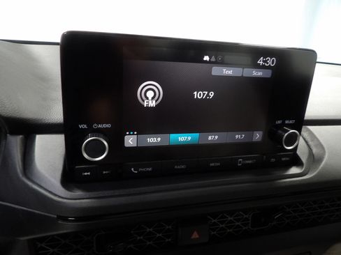 Used 2025 Honda Accord LX image 19