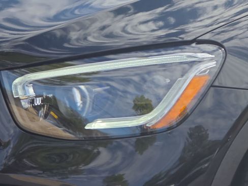 Used 2020 Mercedes-Benz GLC 300 4MATIC Coupe image 30