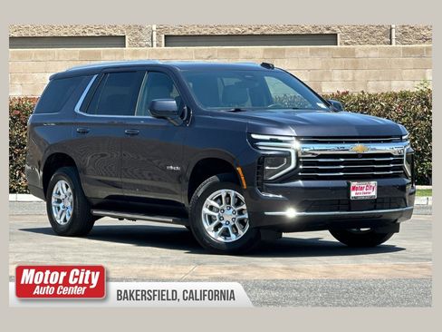 Certified 2025 Chevrolet Tahoe LT RWD image 1