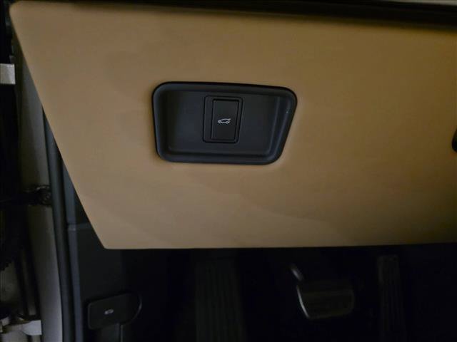 Used 2024 Land Rover Range Rover SE AWD/4WD image 26