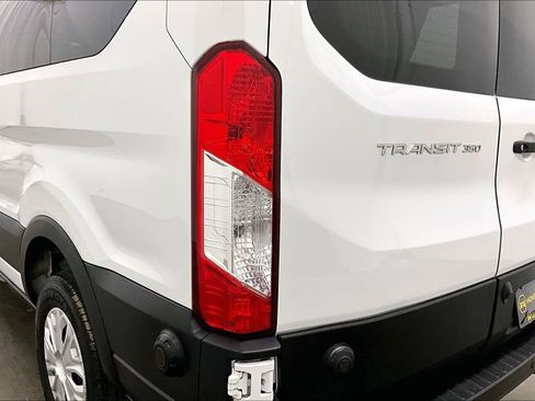 Used 2020 Ford Transit 350 XLT image 22