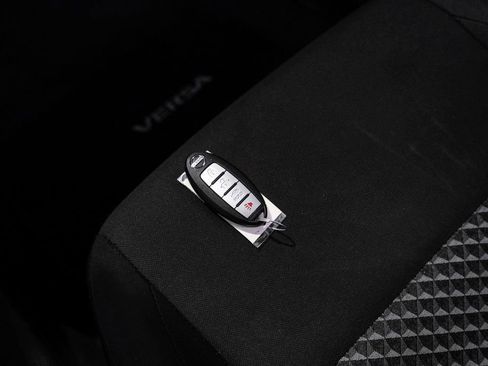 Used 2021 Nissan Versa S image 59