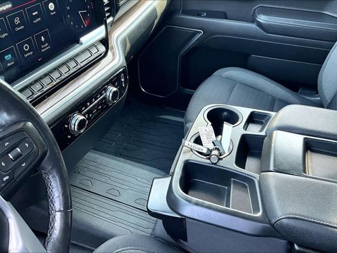 Used 2022 GMC Sierra 1500 Elevation image 15