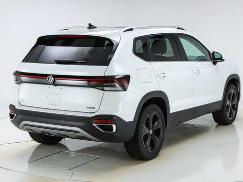 New 2026 Volkswagen Taos SEL image 47