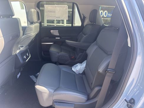 New 2026 Ford Expedition Active AWD/4WD image 15