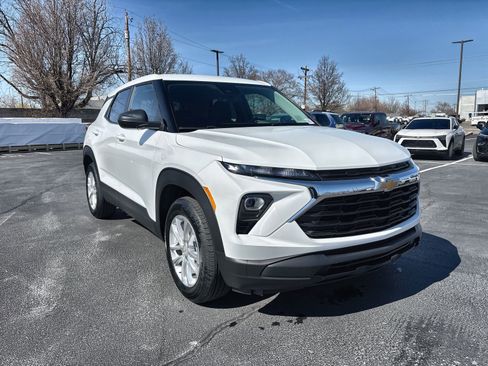 New 2026 Chevrolet TrailBlazer LS w/ LS Convenience Package FWD image 15