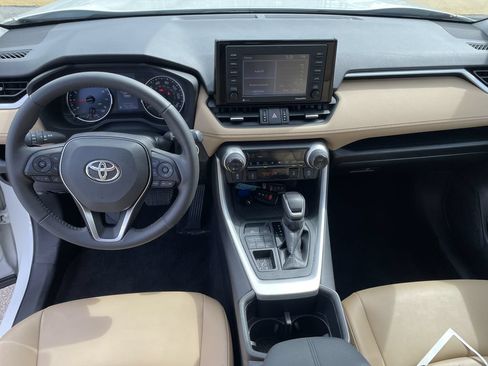 Certified 2022 Toyota RAV4 XLE Premium AWD/4WD image 15