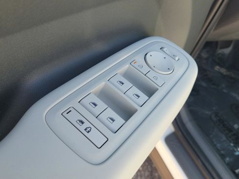 New 2026 Hyundai Santa Fe SE image 14