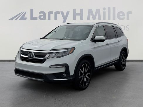 Used 2020 Honda Pilot Touring image 1