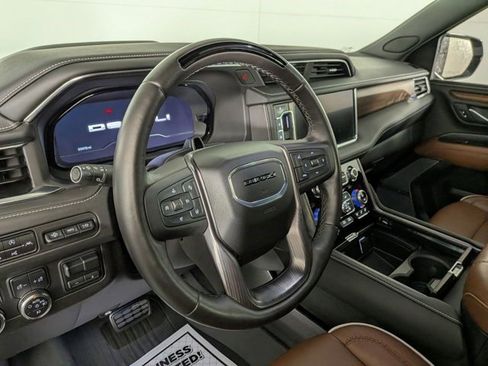 Certified 2023 GMC Yukon Denali Ultimate image 24