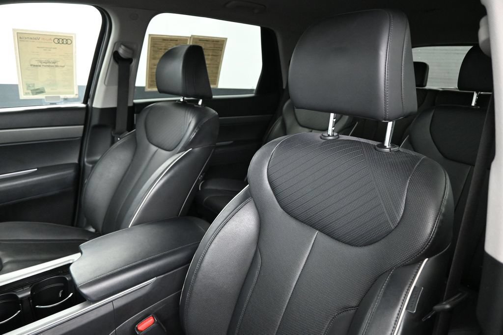 Used 2024 Hyundai Palisade SEL FWD image 9