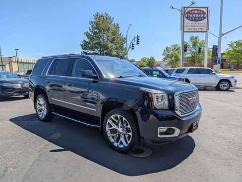 Used 2017 GMC Yukon Denali AWD/4WD image 1