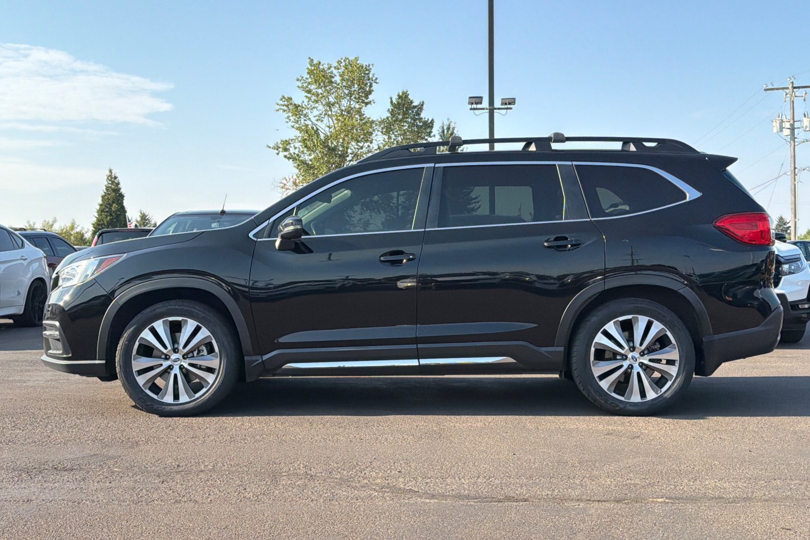 Used 2020 Subaru Ascent Limited w/ Technology Package AWD/4WD image 6