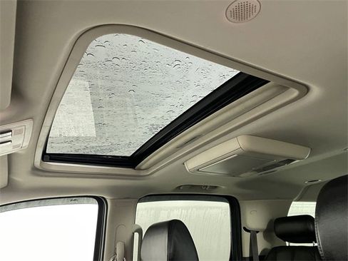 Used 2007 Chevrolet Suburban LT w/ LT Preferred Equipment Group image 14