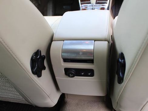 Used 2012 Volvo XC70 3.2 image 30