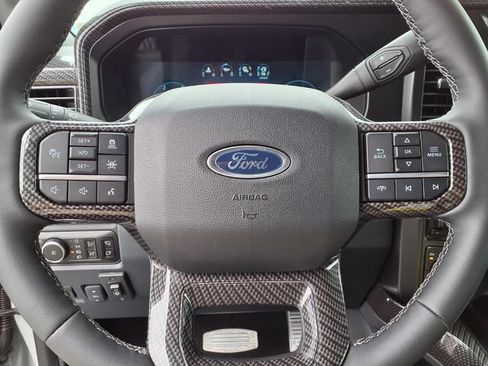 New 2026 Ford F250 Lariat w/ Black Appearance Package AWD/4WD image 15