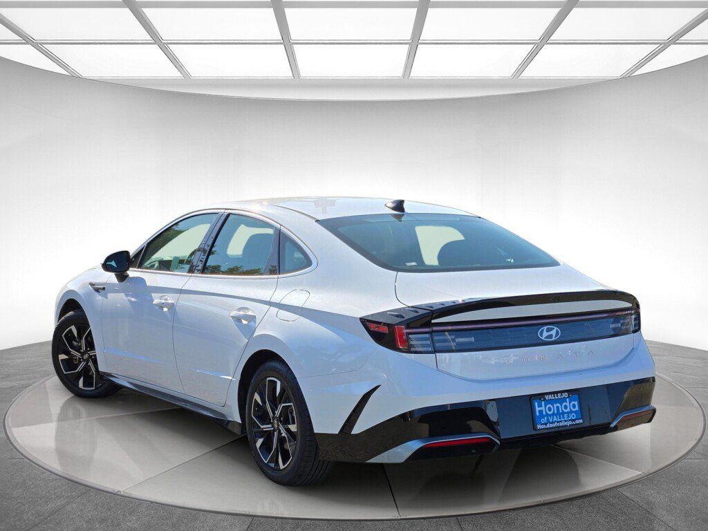 Used 2024 Hyundai Sonata SEL FWD image 5