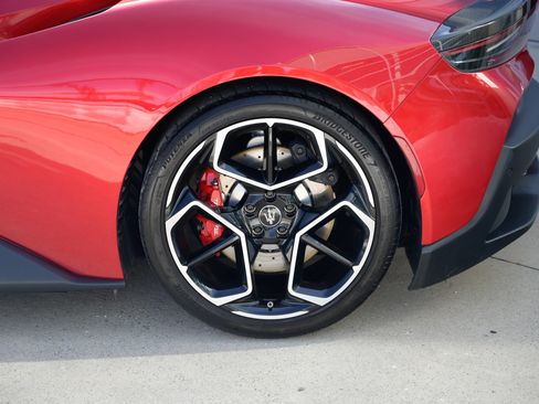 Used 2022 Maserati MC20 Coupe image 10