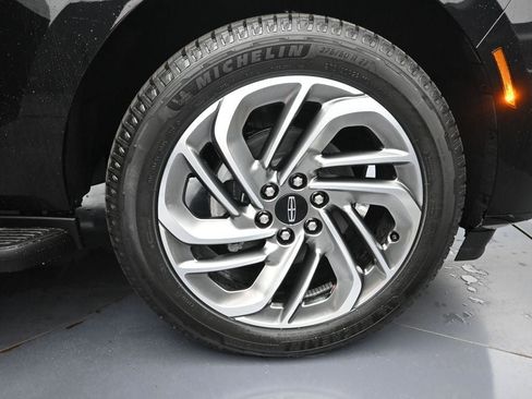 New 2026 Lincoln Navigator Premiere AWD/4WD image 31