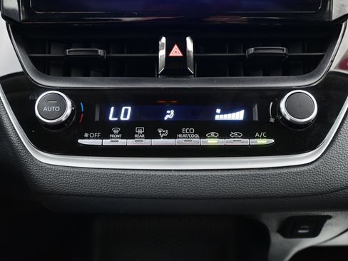 Used 2023 Toyota Corolla LE FWD image 18