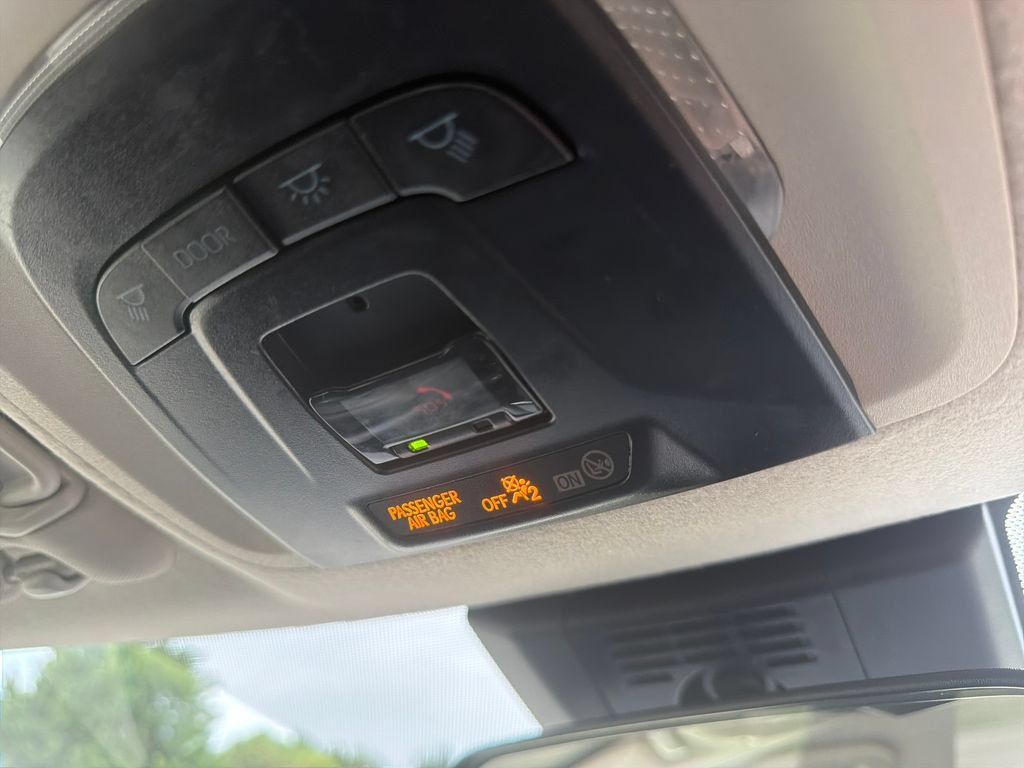 Used 2025 Toyota Corolla LE FWD image 45