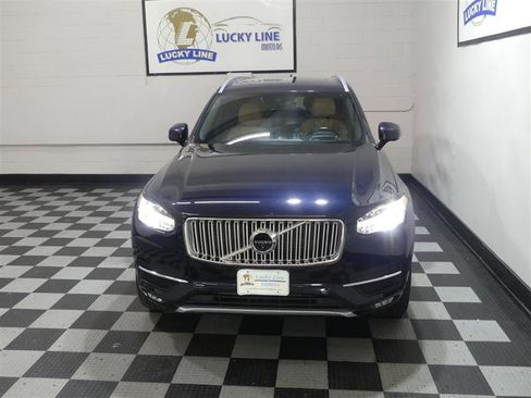 Used 2017 Volvo XC90 T6 Inscription w/ Vision Package image 3