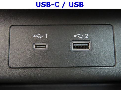 Used 2023 Nissan Rogue S image 9