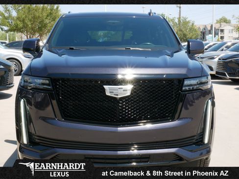 Used 2022 Cadillac Escalade Sport w/ Touring Package AWD/4WD image 15
