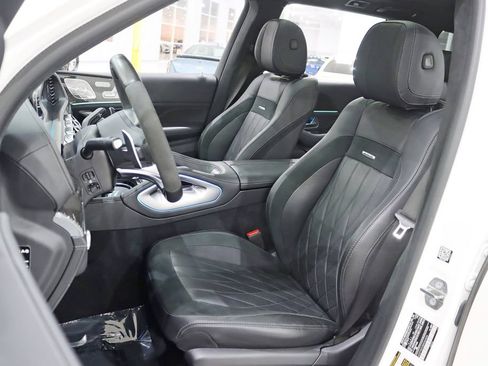 Used 2021 Mercedes-Benz GLS 63 AMG 4MATIC w/ Warmth & Comfort Package image 33