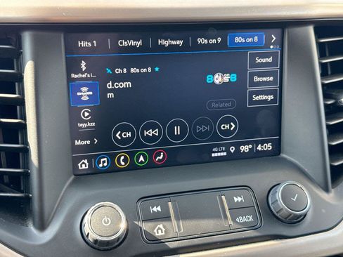 Used 2022 GMC Acadia Denali FWD image 9