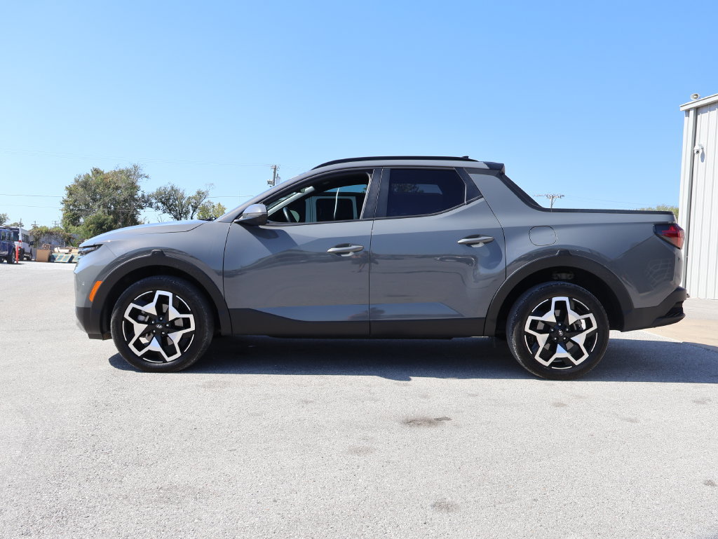 Used 2024 Hyundai Santa Cruz Limited AWD/4WD image 2
