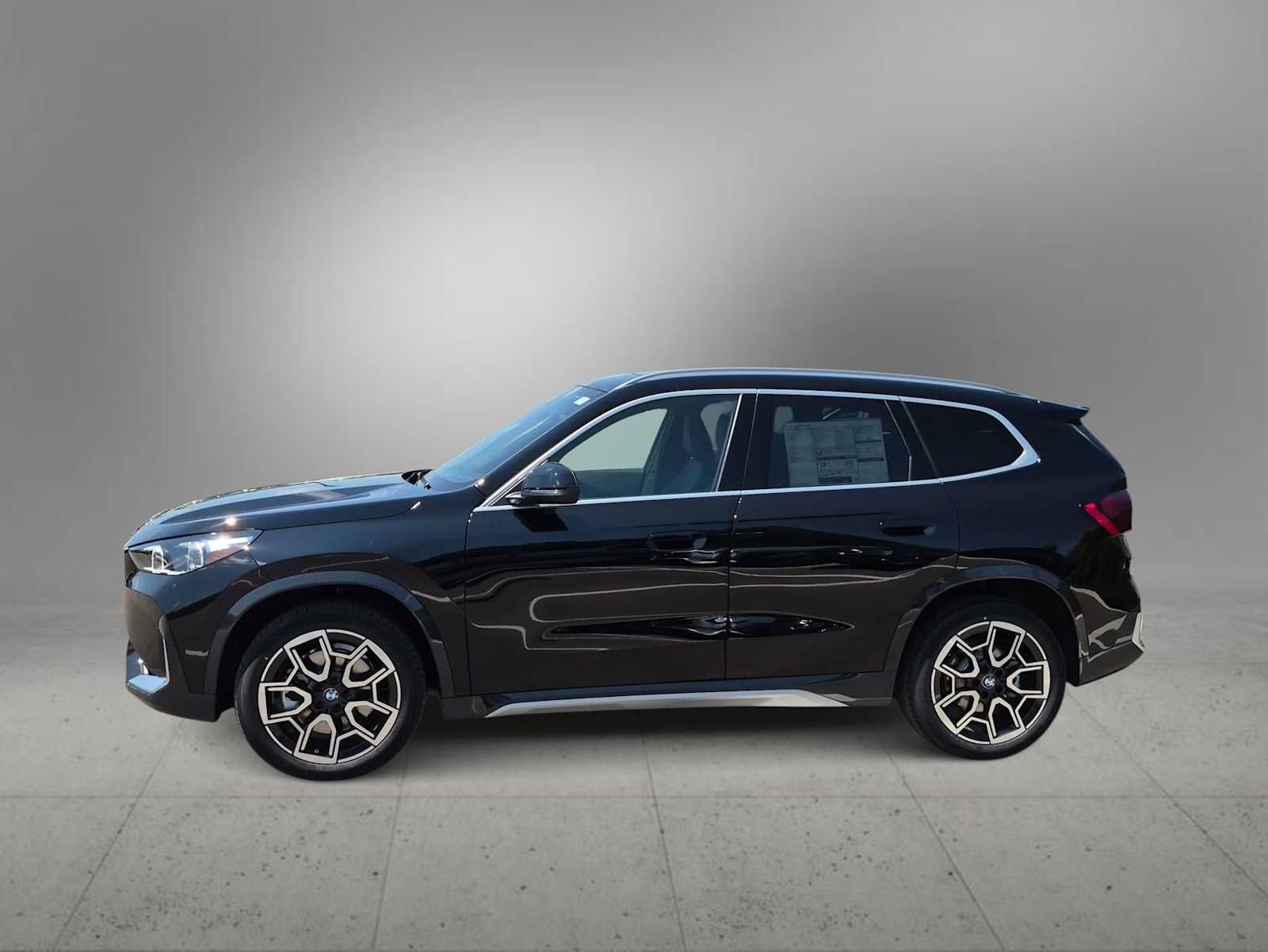 Used 2026 BMW X1 xDrive28i w/ Convenience Package AWD/4WD image 5