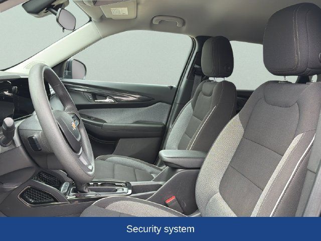 Used 2025 Chevrolet TrailBlazer LT FWD image 15